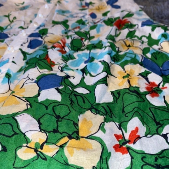 Charlotte Russe size medium colorful spring summer top - Picture 3 of 4